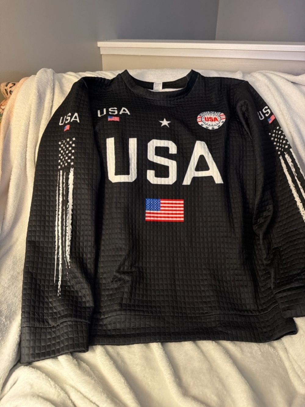USA Graphic Black Quilted Pullover Sweatshirt